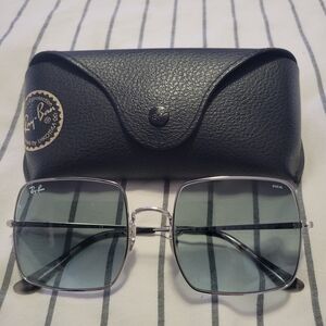 Ray-Ban Silver Frame Sunglasses with Case